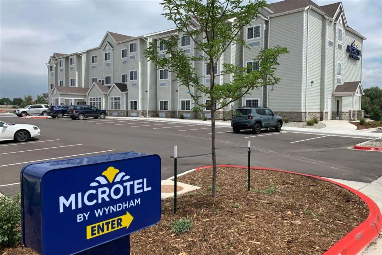 Microtel Inn & Suites By Wyndham Fountain Fort Carson Buitenkant foto