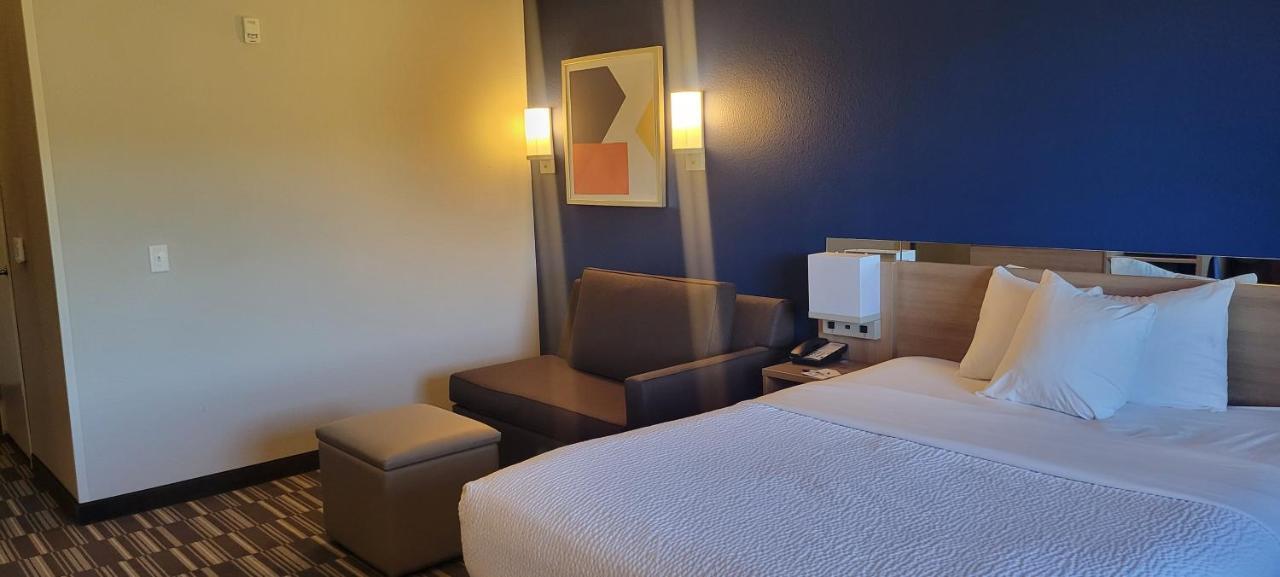 Microtel Inn & Suites By Wyndham Fountain Fort Carson Buitenkant foto