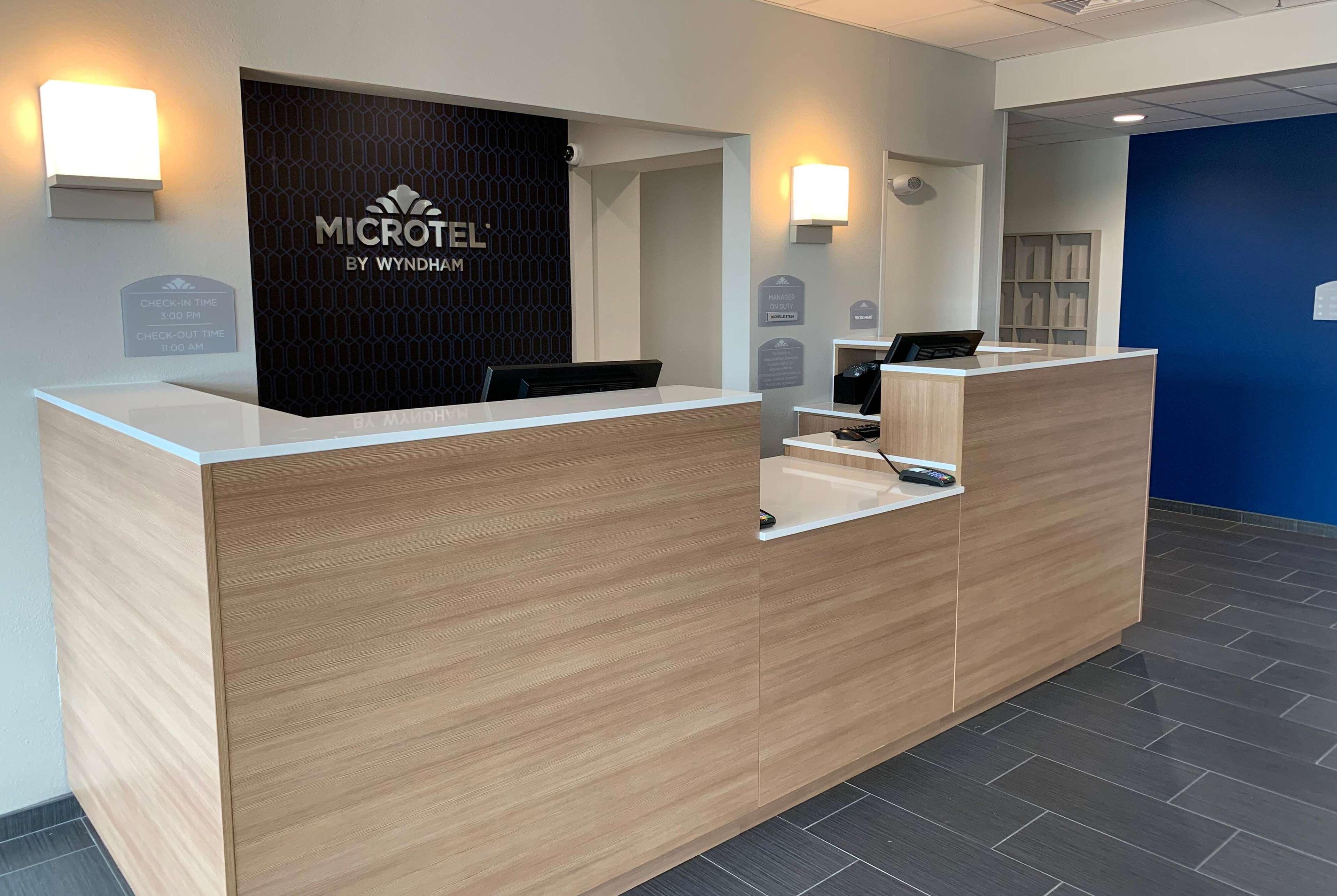 Microtel Inn & Suites By Wyndham Fountain Fort Carson Buitenkant foto