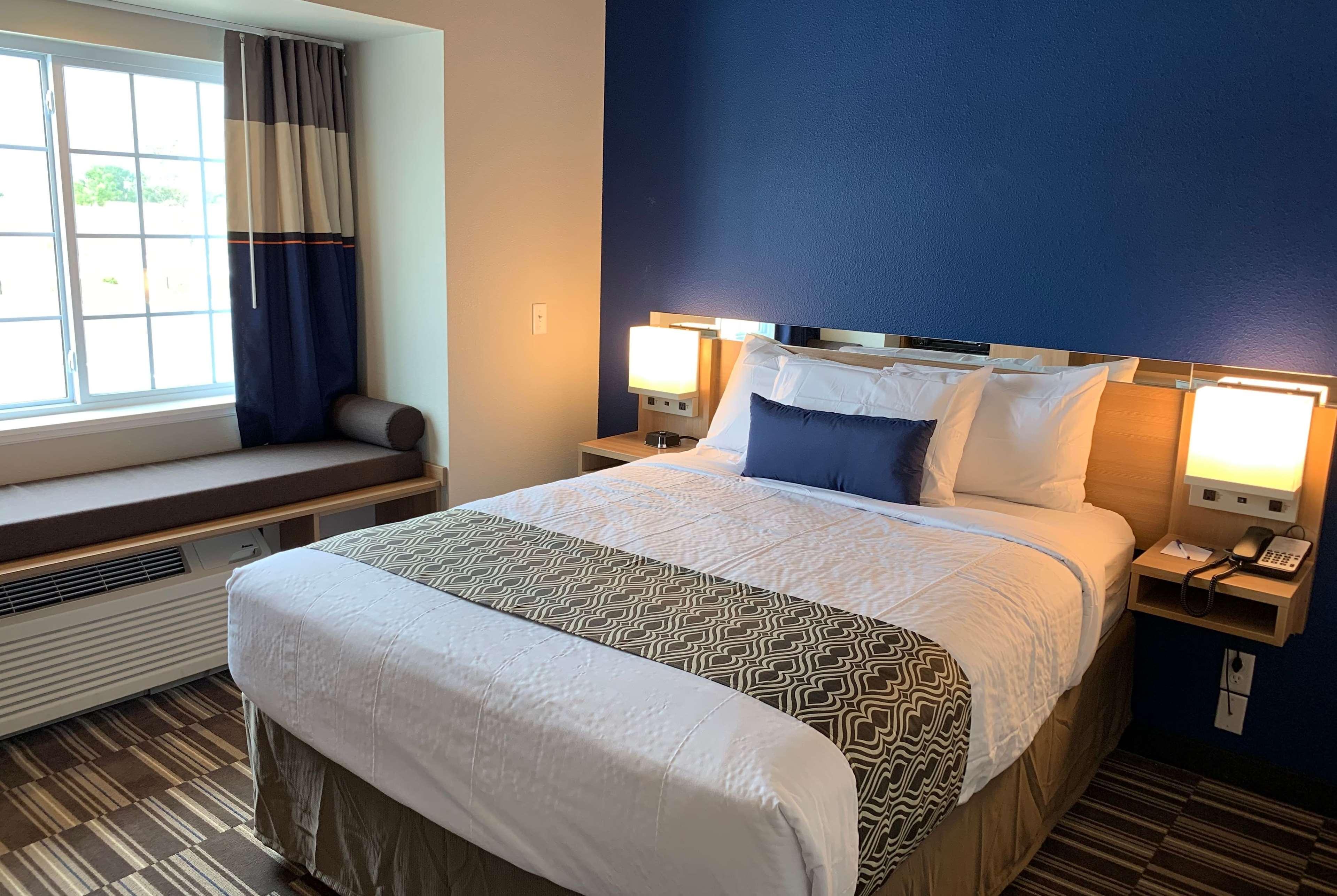 Microtel Inn & Suites By Wyndham Fountain Fort Carson Buitenkant foto